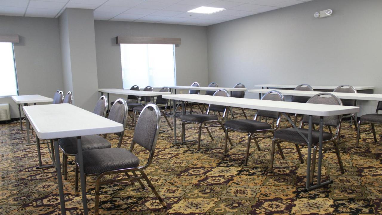 Holiday Inn Express & Suites Wilson-Downtown By Ihg Kültér fotó